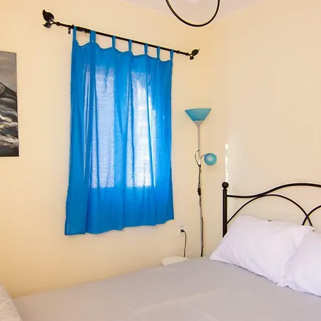 Holiday home Lilas Traditional Maisonette *