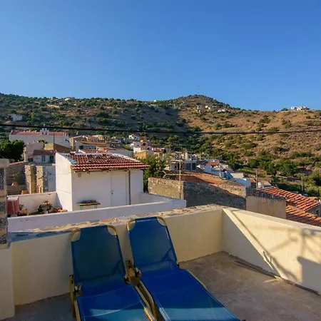 Holiday home Lilas Traditional Maisonette