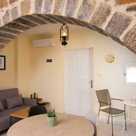 Vakantiehuis Lilas Traditional Maisonette